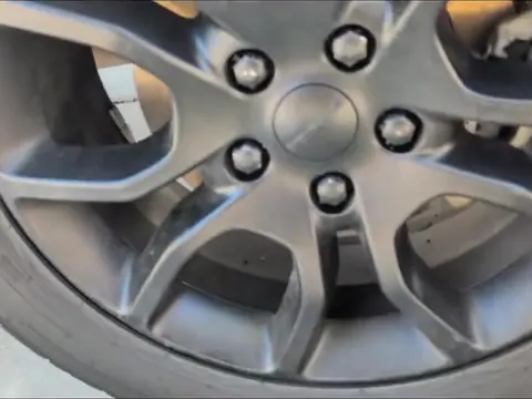 The same Durango wheel cleaned and the tire dressed